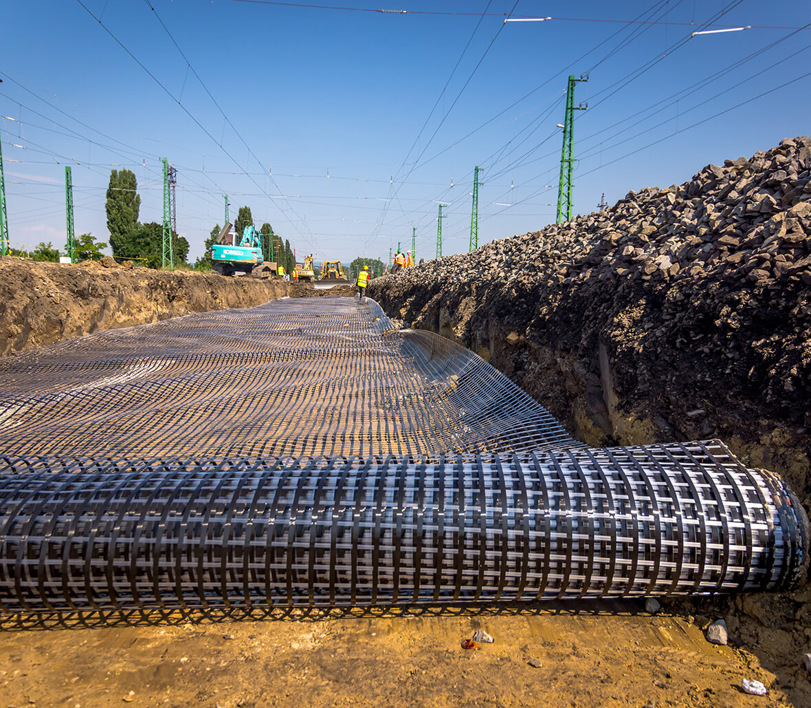 Structural reinforcement around railway tracks with EnkaGrid MAX 40 geogrids by Enka Solutions copyrights Freudenberg